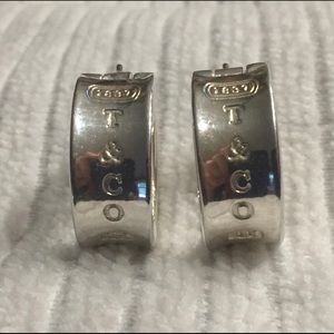 Tiffany & Co huggies hoop earrings 1837
